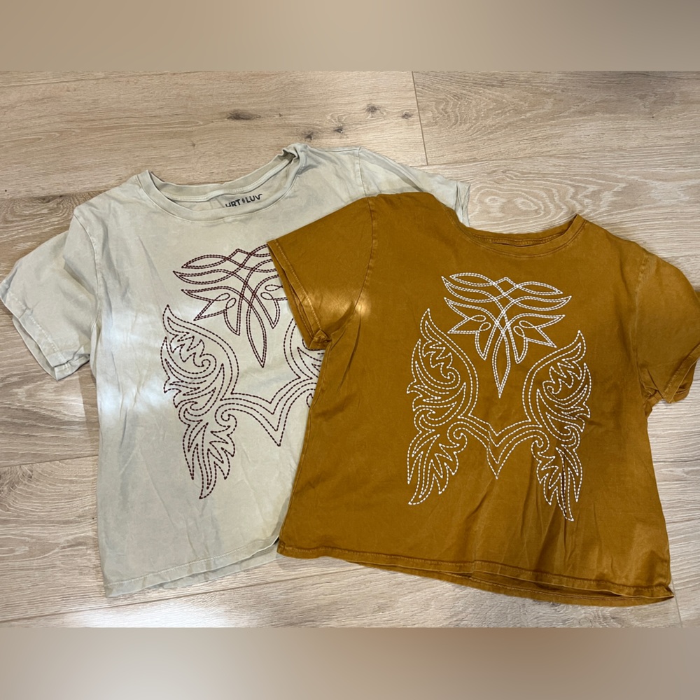 Bundle of 2 cotton t-shirts NWOT western theme Hrt & Luv